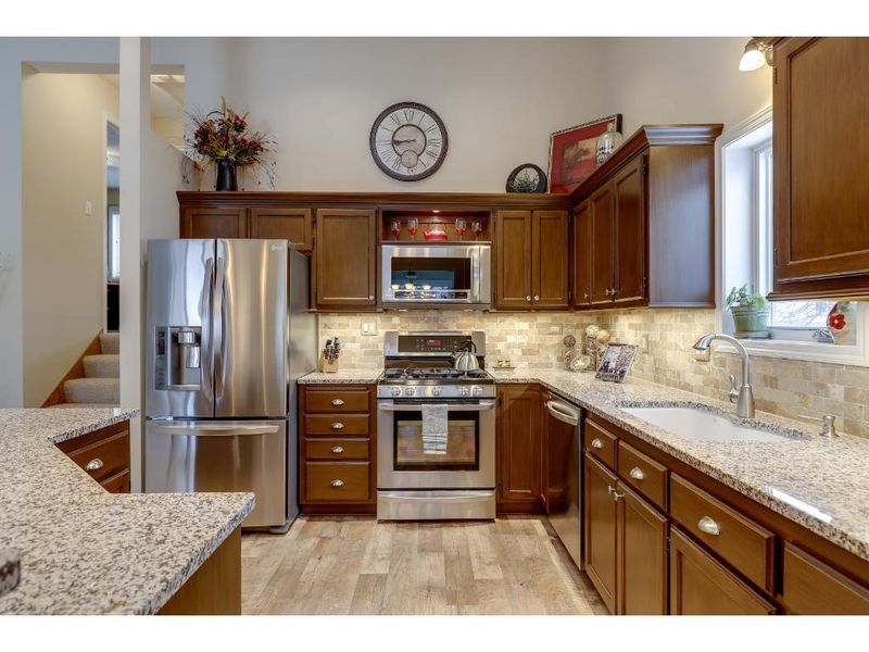 5694 Birch Trl, Shoreview, MN 55126