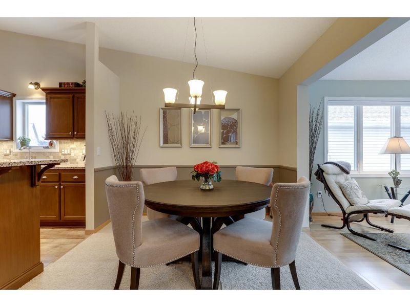 5694 Birch Trl, Shoreview, MN 55126