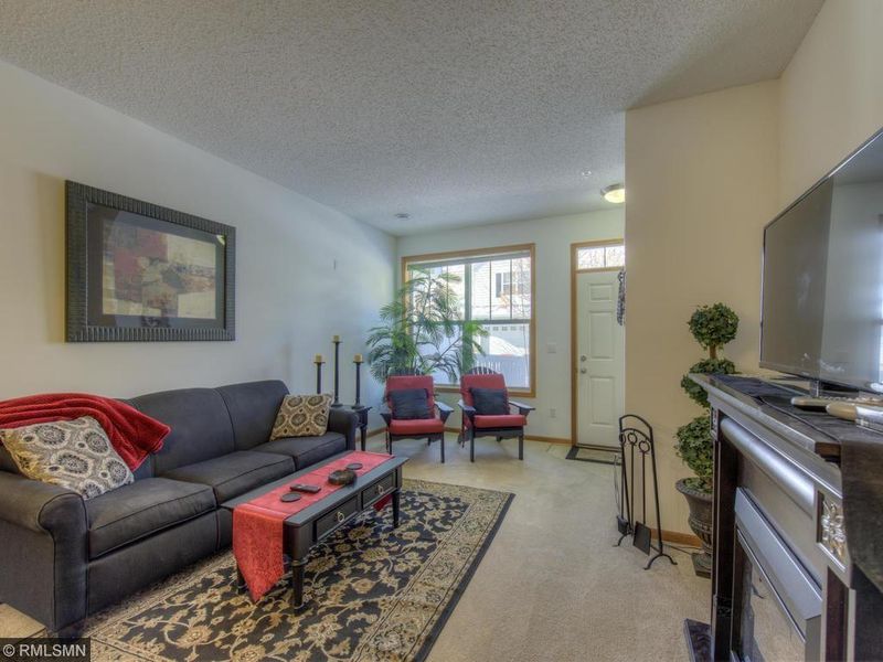 1624 Legacy Pw E #3, Maplewood, MN 55109
