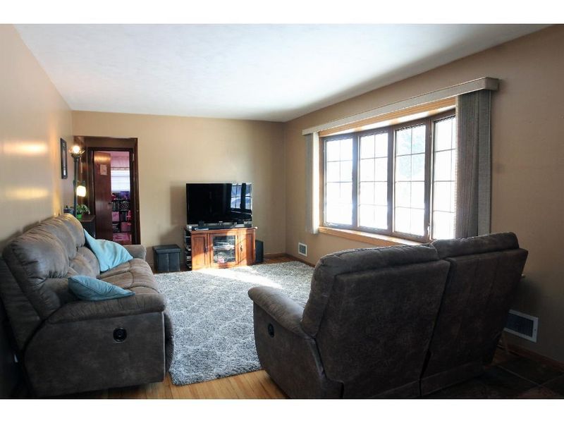 7037 Ewing Ave N, Brooklyn Center, MN 55429