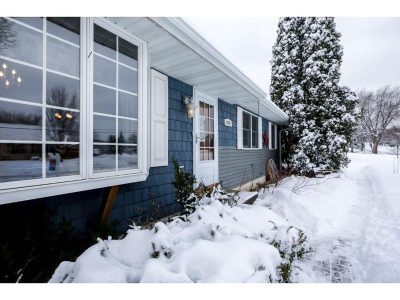 3596 72nd St E, Inver Grove Heights, MN 55076