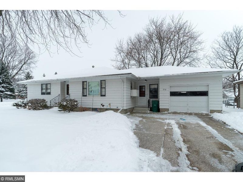 310 Main St, Green Isle, MN 55338