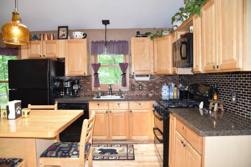12482 Whitefish Ave, Crosslake, MN 56442