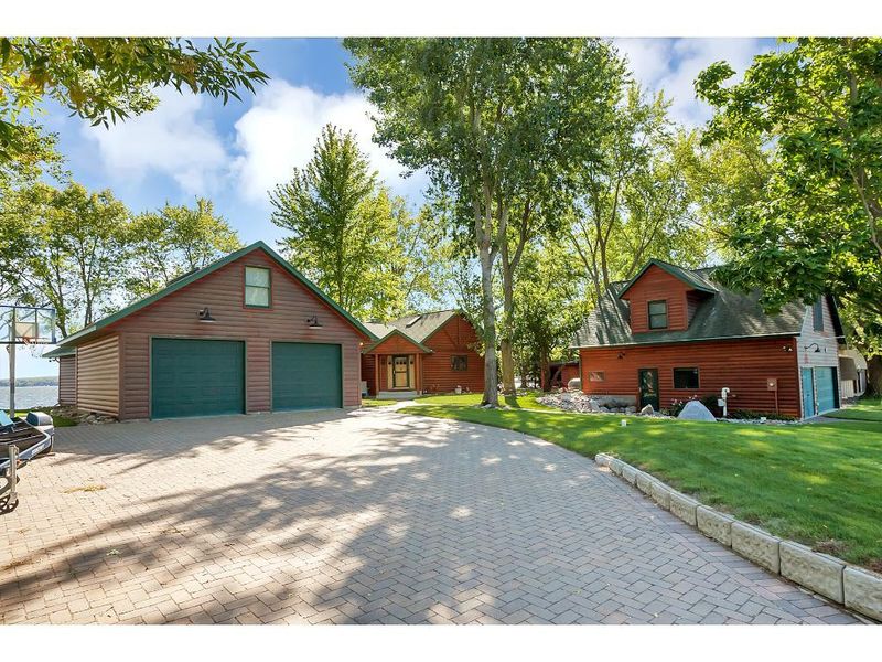 32546 742nd Ave, South Haven, MN 55382