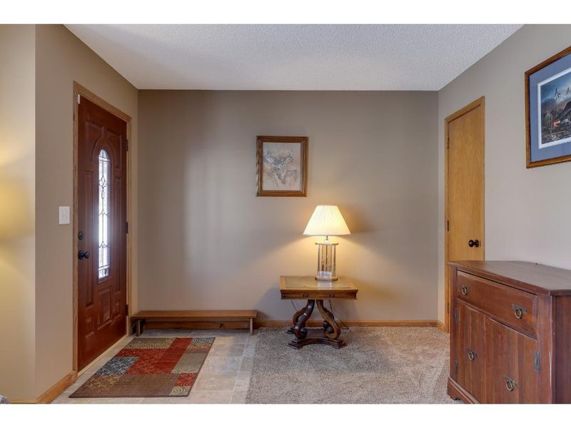 2332 13th Ave E, North Saint Paul, MN 55109