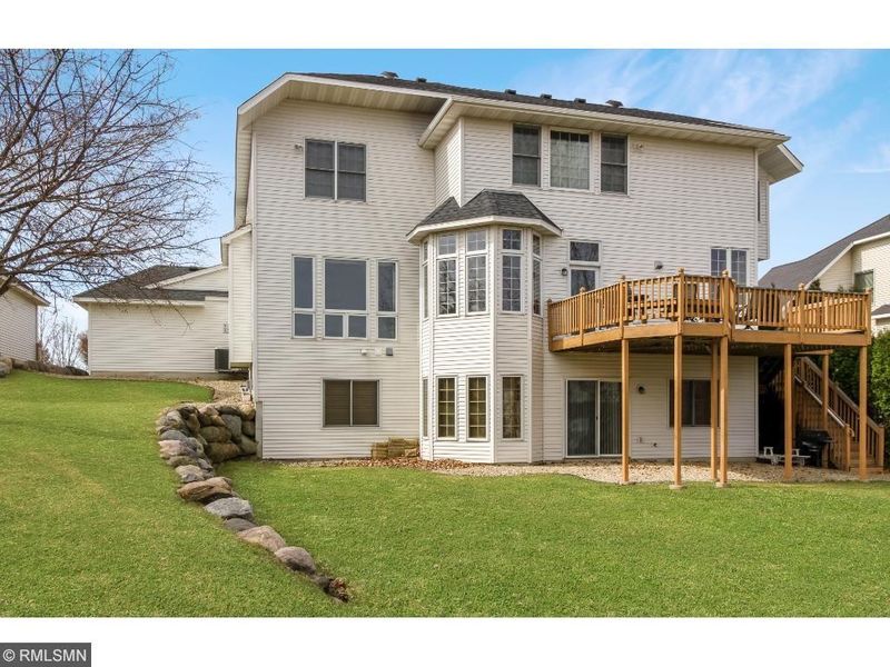 18766 Vogel Farm Trl, Eden Prairie, MN 55347