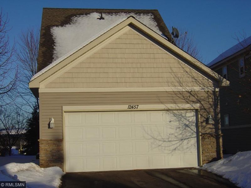 12457 Monroe Cir, Coon Rapids, MN 55433