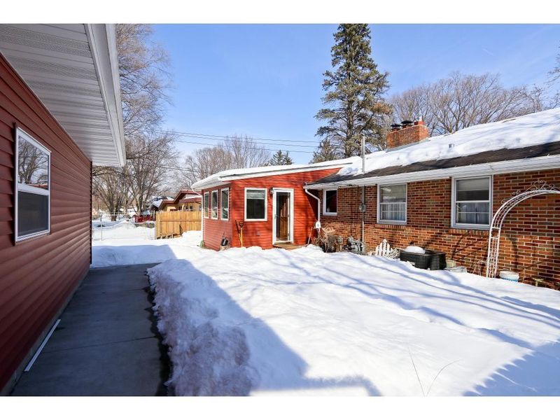 3549 Jerry St, White Bear Lake, MN 55110