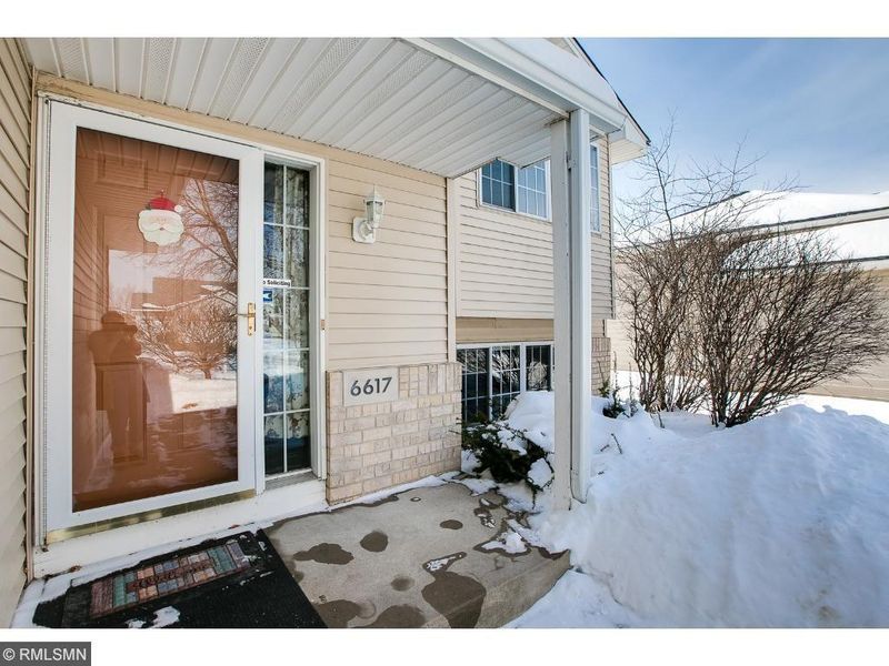 6617 91st Trl N, Brooklyn Park, MN 55445