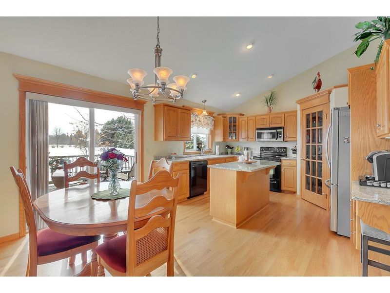 5790 Glenview Ln, Saint Cloud, MN 56303
