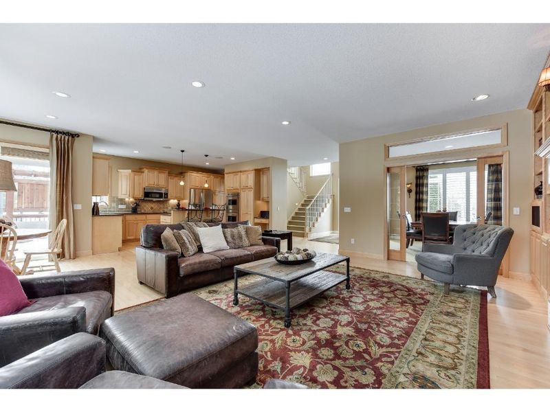 8161 Drexel Ct, Eden Prairie, MN 55347