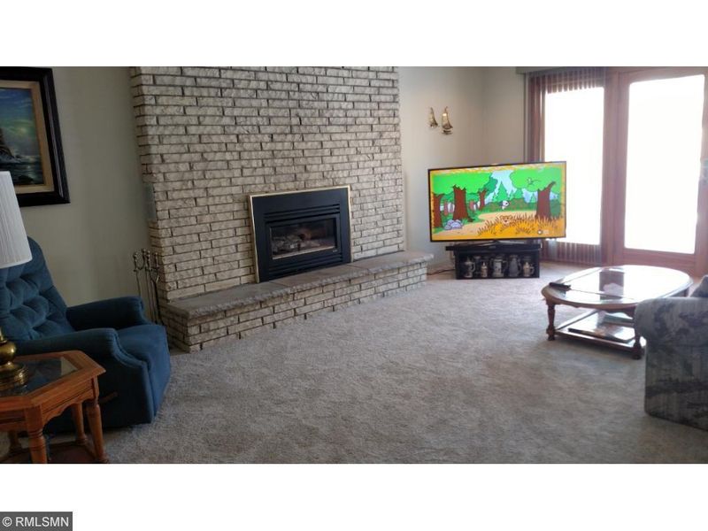 1863 Glenpaul Ave, Arden Hills, MN 55112