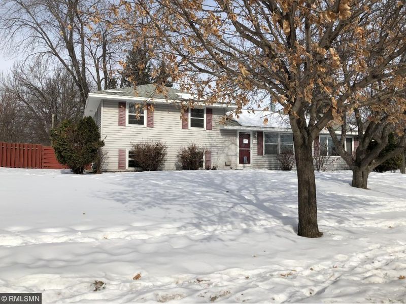 8486 90th St S, Cottage Grove, MN 55016