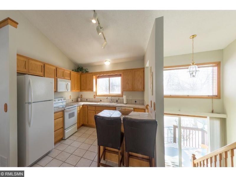 331 Creekside Dr, Buffalo, MN 55313