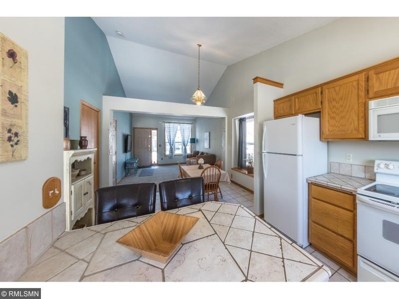 331 Creekside Dr, Buffalo, MN 55313