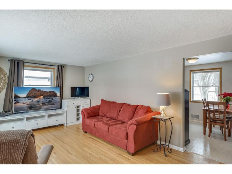 589 53 1/2 Ave NE, Fridley, MN 55421