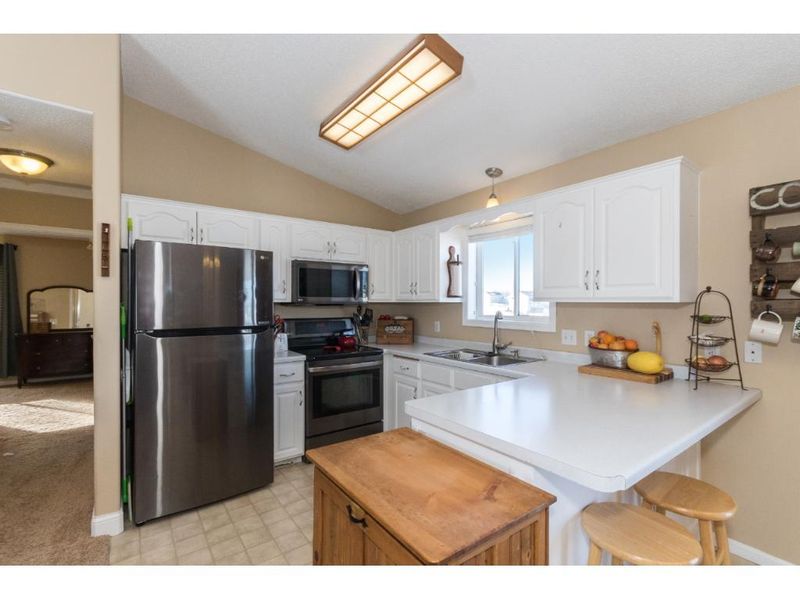5647 Loon Dr, Big Lake, MN 55309