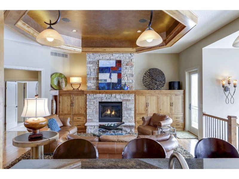 18331 Kylie Ct, Minnetonka, MN 55345