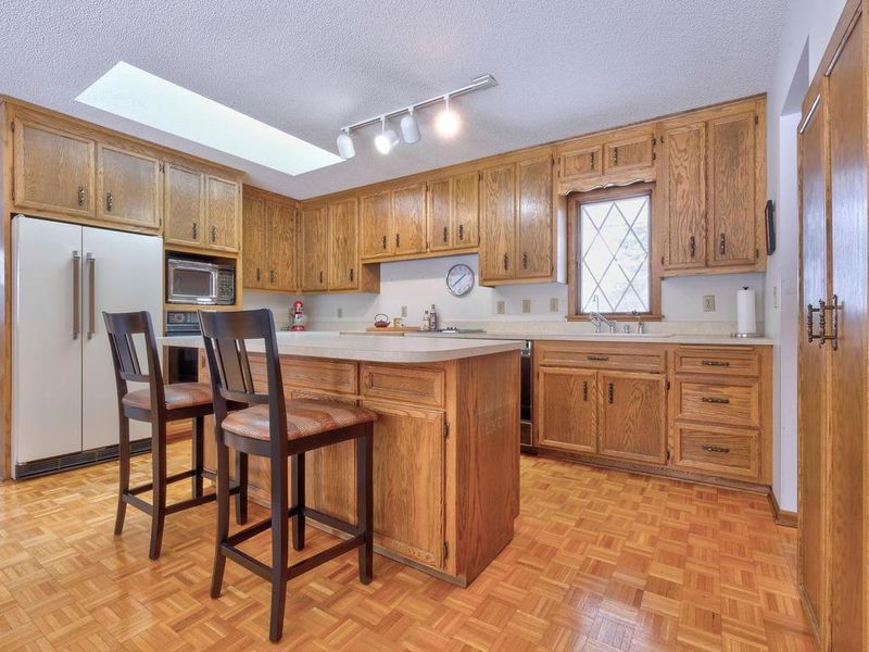1319 E 94th St, Minneapolis, MN 55425