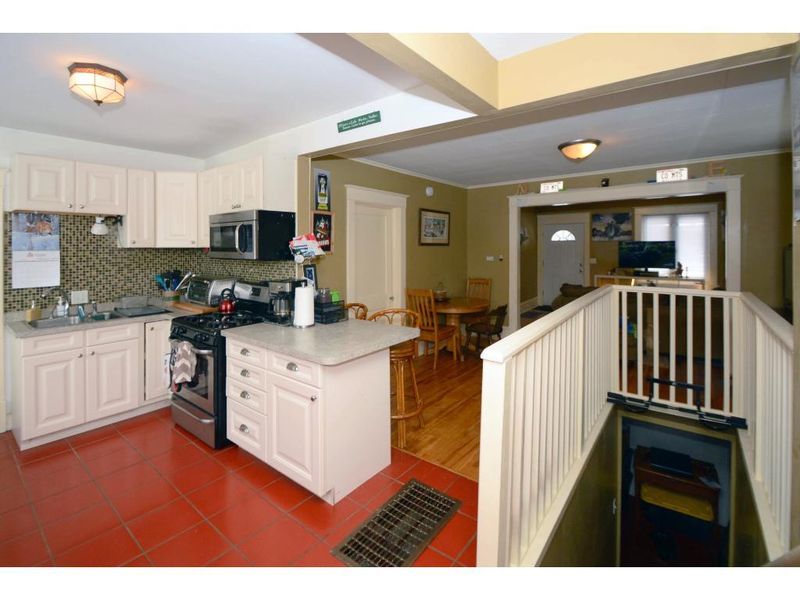 1755 7th St E, Saint Paul, MN 55106