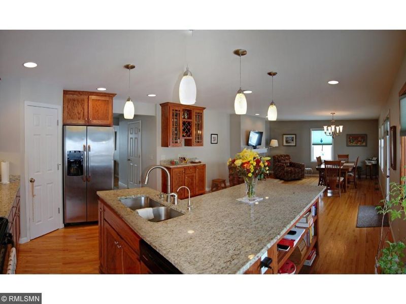 7892 Tyler St NE, Spring Lake Park, MN 55432