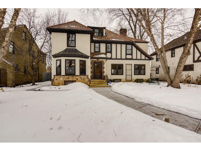 1780 Pinehurst Ave, Saint Paul, MN 55116