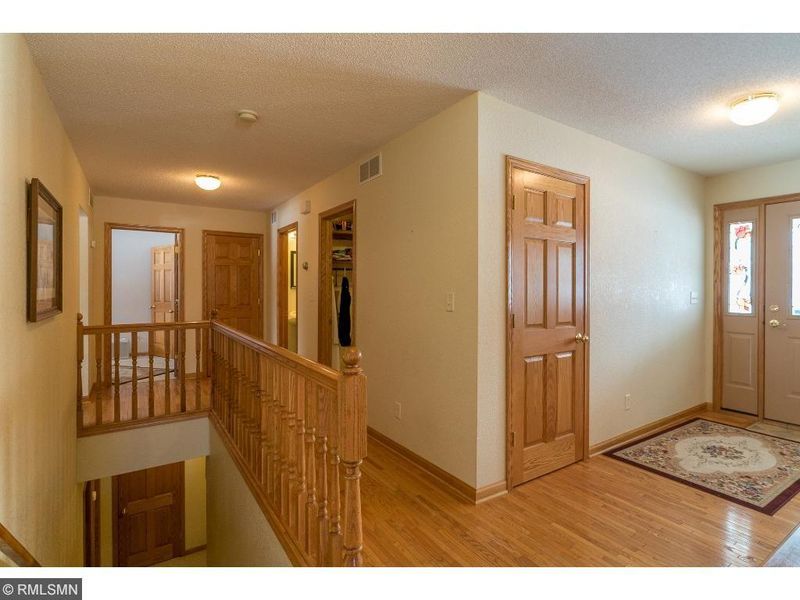 109 Woods Dr, Le Sueur, MN 56058