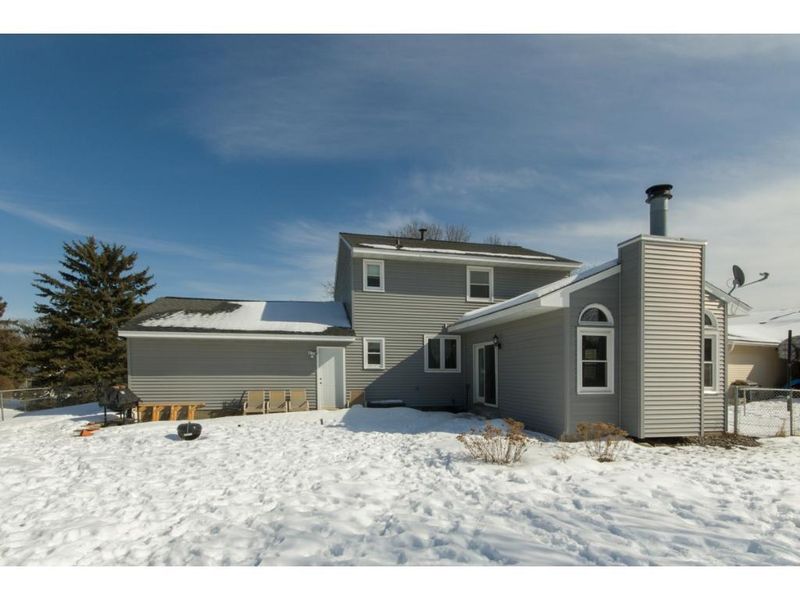 3325 75th Ct N, Brooklyn Park, MN 55443