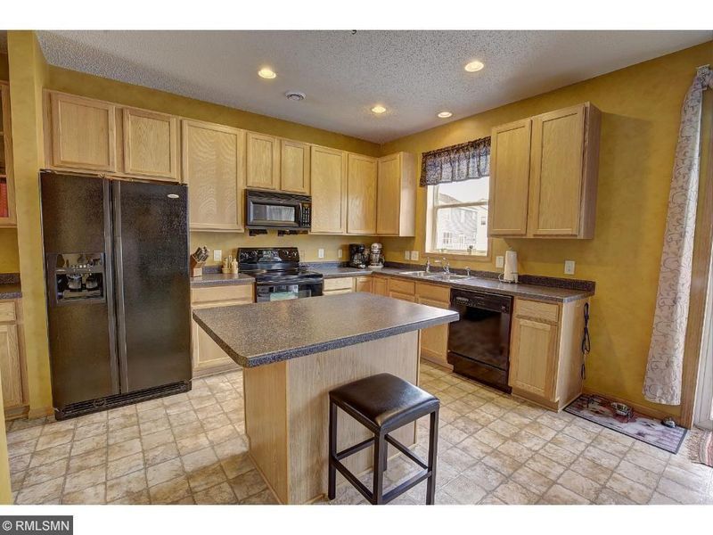 1756 117th Ave NE, Blaine, MN 55449