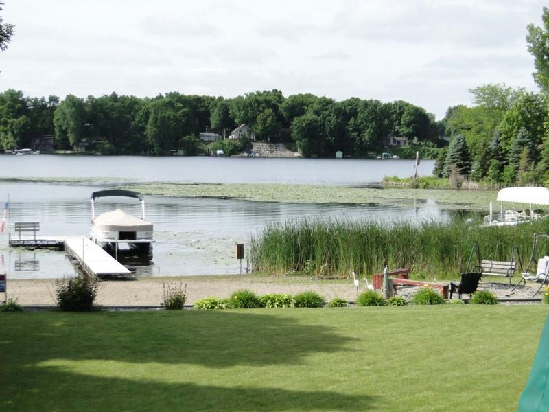 111 Shoreview Dr, Elysian, MN 56028