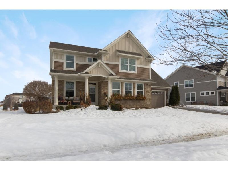 3300 Millbrook Cir, Stillwater, MN 55082