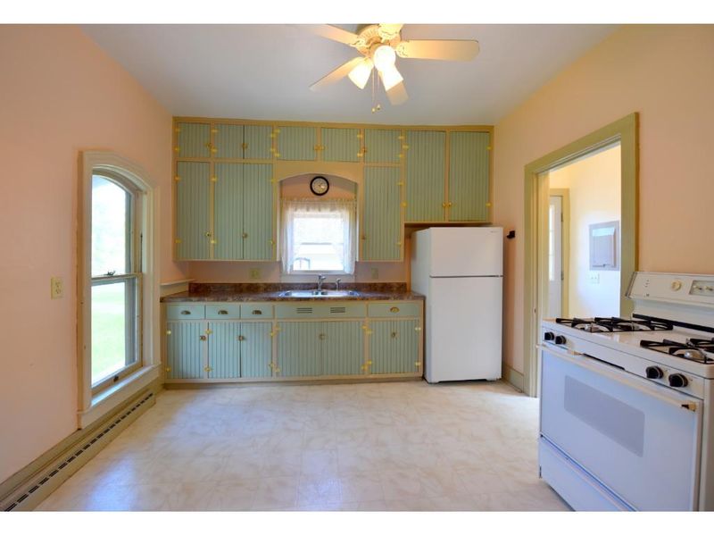 624 N 9th St, Brainerd, MN 56401