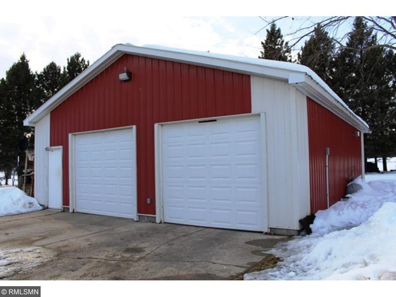 1297 County Road 440, Bovey, MN 55709