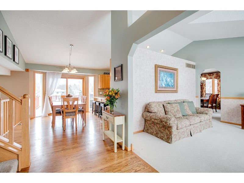6240 Dallas Ct N, Maple Grove, MN 55311