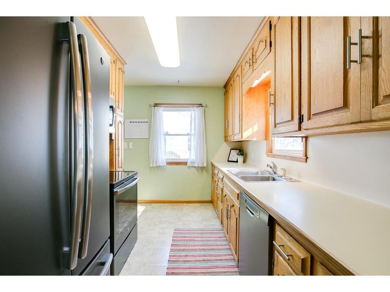 796 Arlington Ave W, Saint Paul, MN 55117