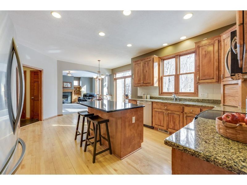 7670 Zanzibar Ln N, Maple Grove, MN 55311