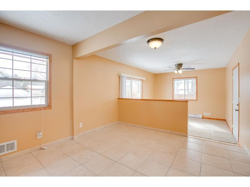 7036 Grimes Ave N, Brooklyn Center, MN 55429