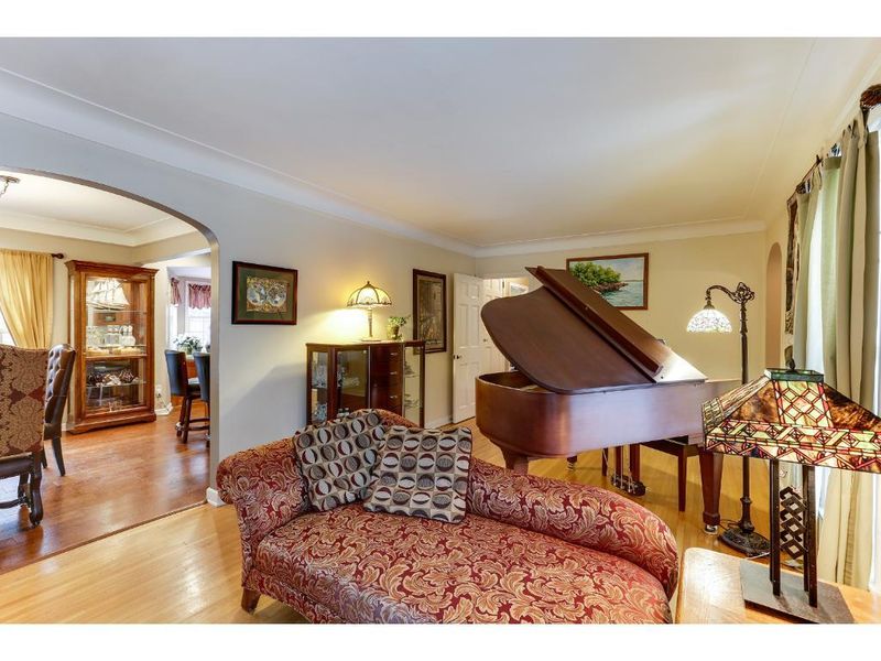 5503 Richmond Curve, Minneapolis, MN 55410