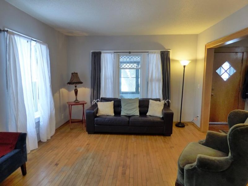 2615 Longfellow Ave, Minneapolis, MN 55407