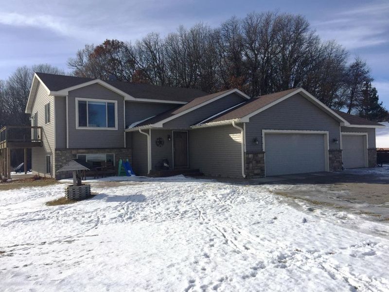 10930 1st St SE, Foley, MN 56329