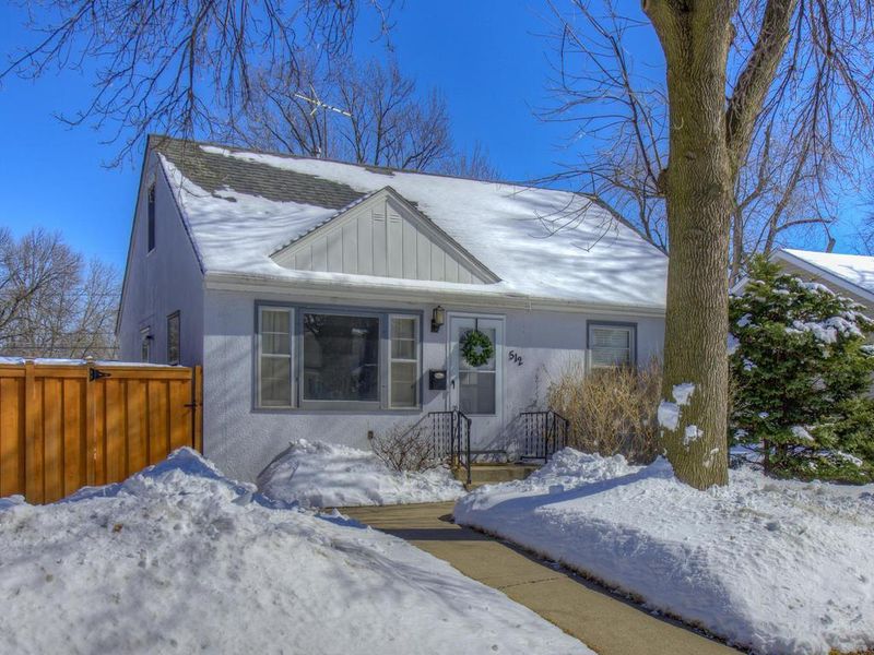 512 15th Ave N, South Saint Paul, MN 55075