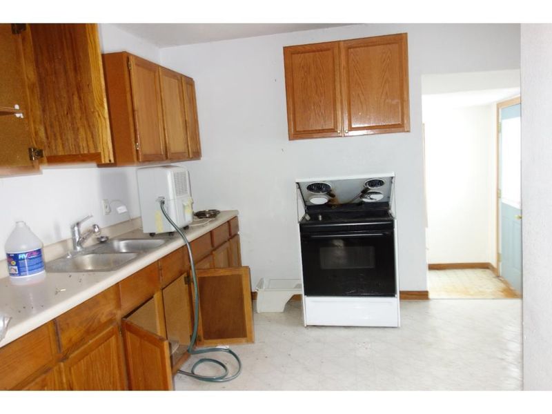 405 Hoosac St E, Waterville, MN 56096