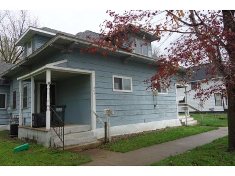 405 Hoosac St E, Waterville, MN 56096