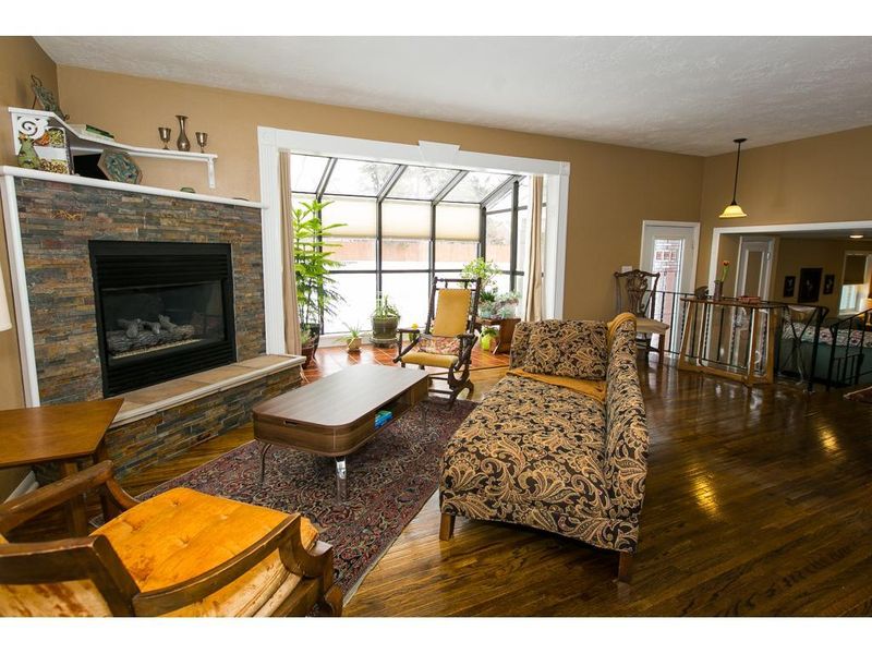 1893 Cedar Ave, White Bear Lake, MN 55110