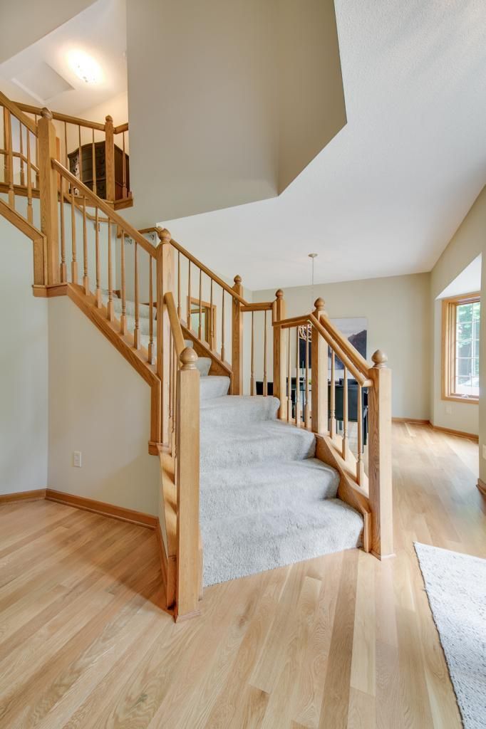2347 Pagel Rd, Mendota Heights, MN 55120