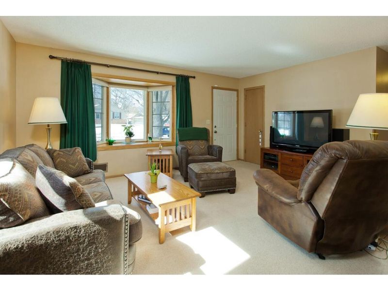 5328 Penn Ave N, Brooklyn Center, MN 55430