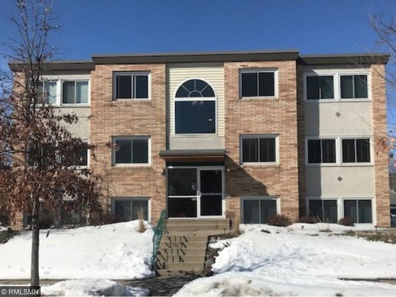 3446 Pleasant Ave #4, Minneapolis, MN 55408
