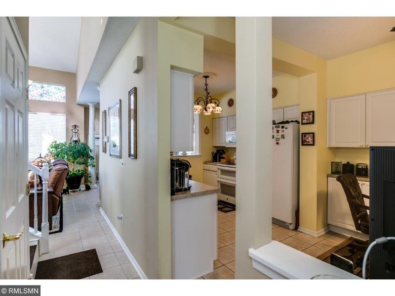 11748 Ryan Cir #1401, Burnsville, MN 55337