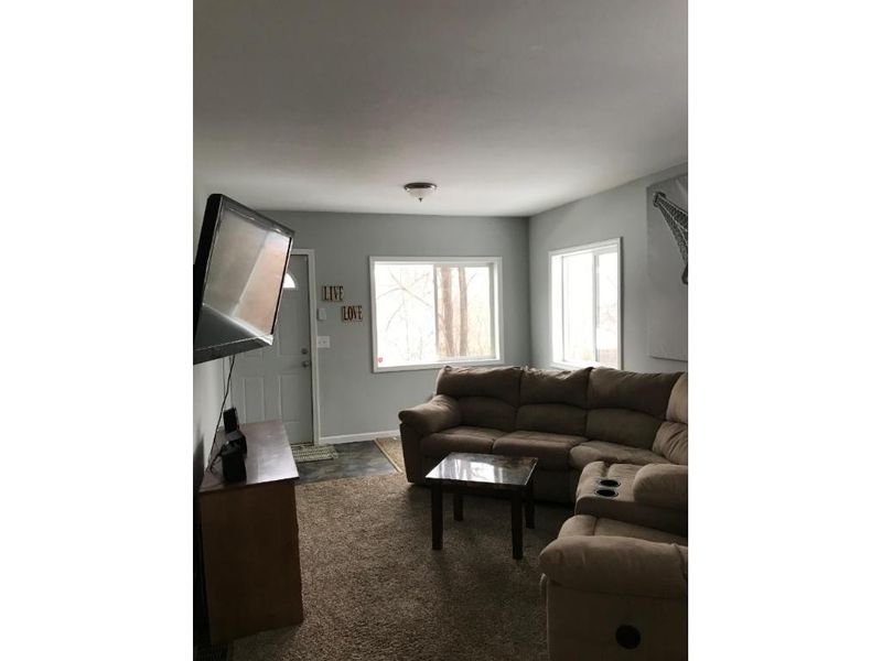 1483 Pacific St, Saint Paul, MN 55106