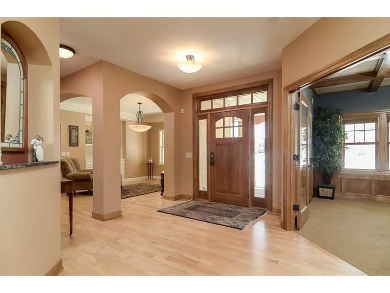 4772 Cumberland St, Shoreview, MN 55126